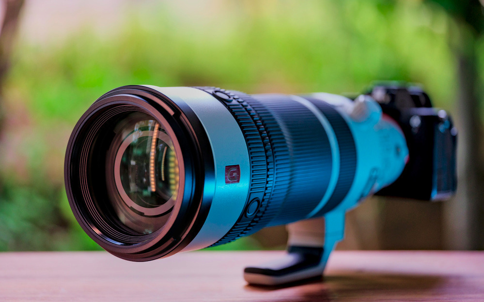 Sony FE 100-400mm f/4.5 GM OSS with Sony Alpha camera body